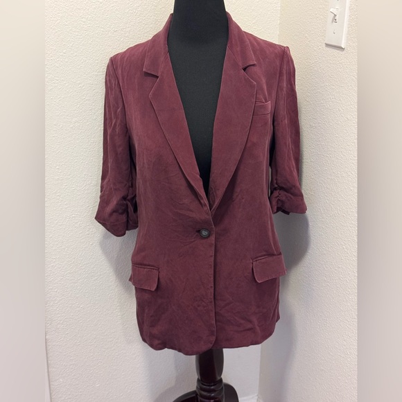 Elizabeth and James Jackets & Blazers - Elizabeth And James Essential Crepe Blazer SILK Burgundy 8